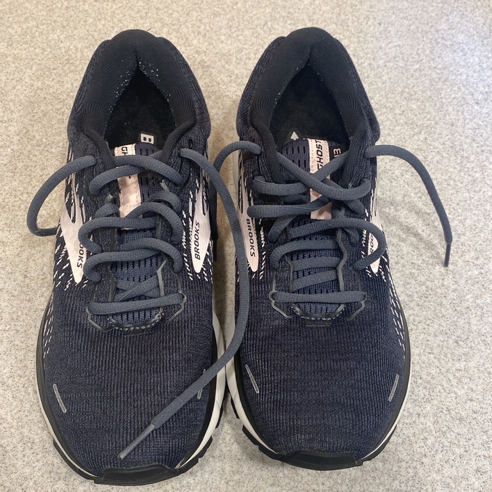 Brooks Ghost 13 running shoes